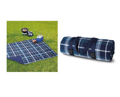Huntington Home Outdoor Blanket