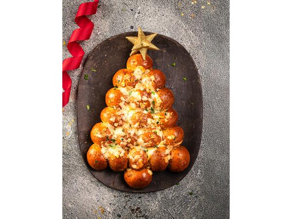 Christmas Tree Bread with Garlic & Mozzarella