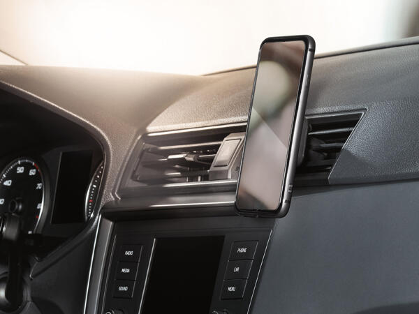 DRŽÁK NA TELEFON DO AUTOMOBILU