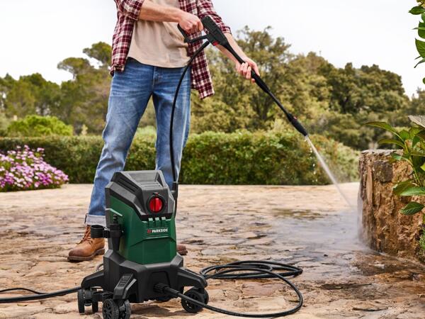 2000W Flexi Pressure Washer
