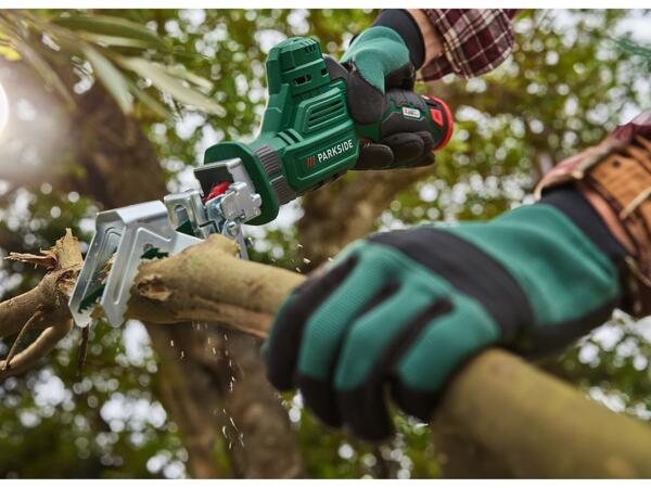 Cordless garden saw