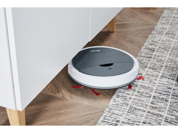 VR ONE Cleaning Robot