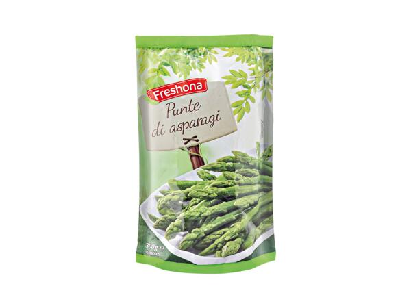Green asparagus spears
