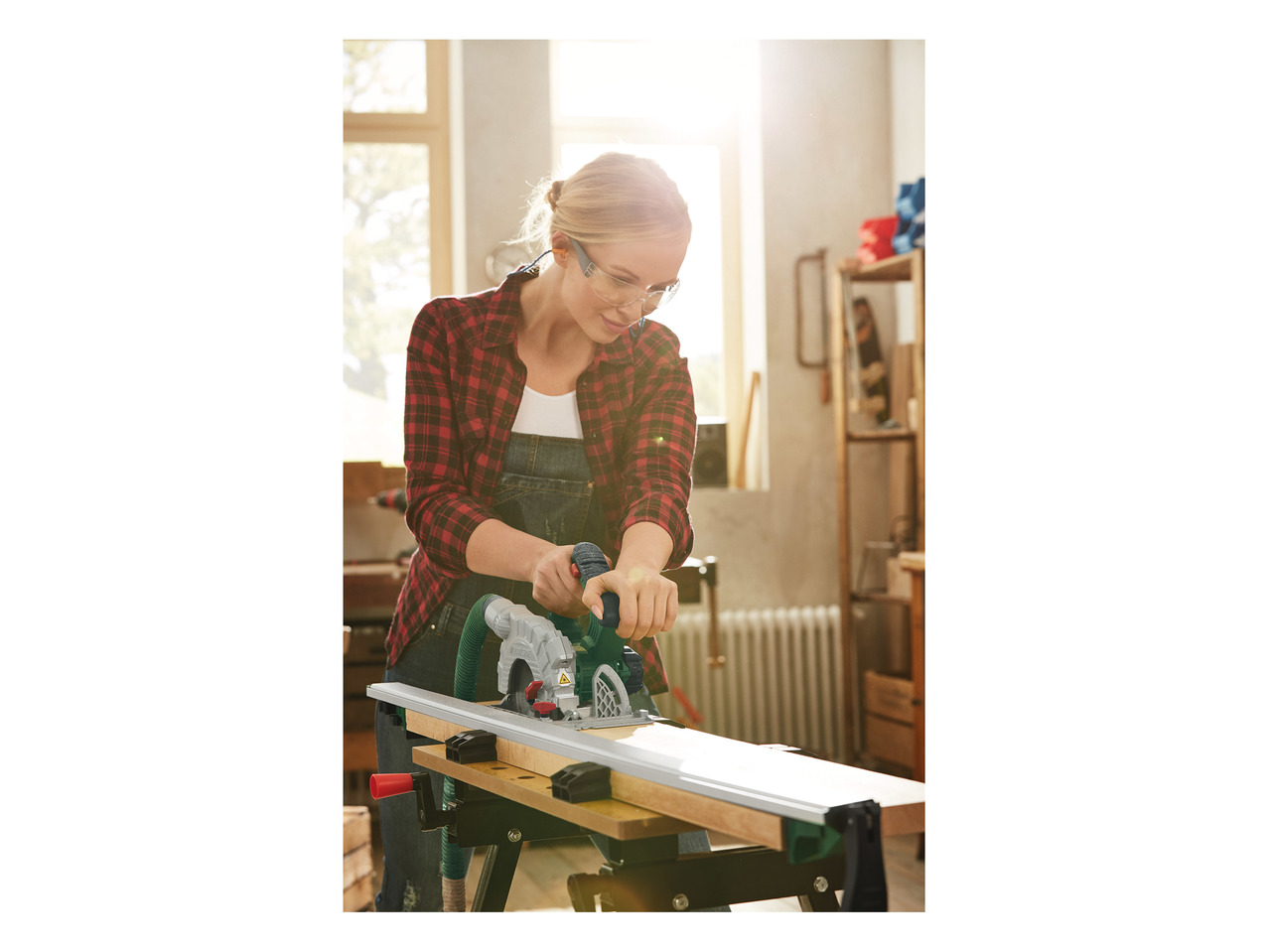 Parkside Clamping & Sawing Guide Rail1