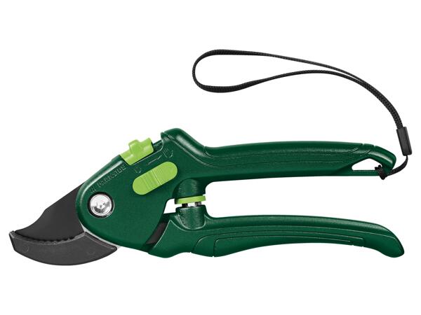 Anvil, bypass or universal secateurs
