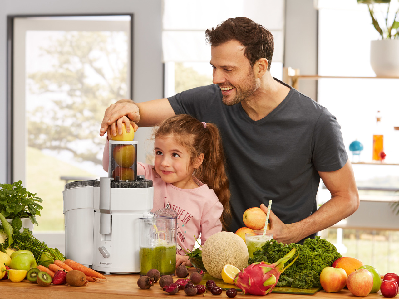 Silvercrest Electric Juicer1