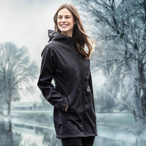 Modischer Softshell-Mantel