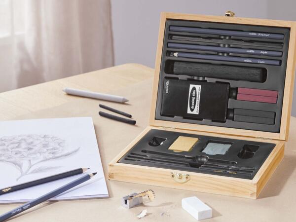 Sketching and Drawing Set