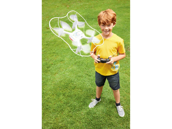REMOTE-CONTROLLED STUNT DRONE