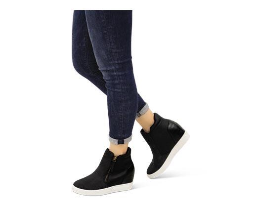Serra 
 Sneaker Wedge