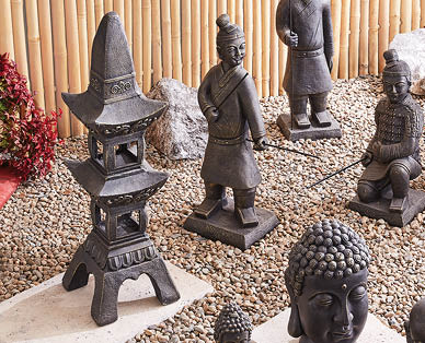 Pagoda Temple Statue