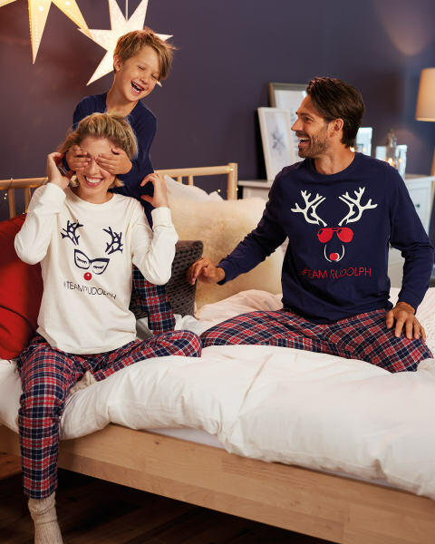 Avenue Ladies' White Rudolph Pyjamas