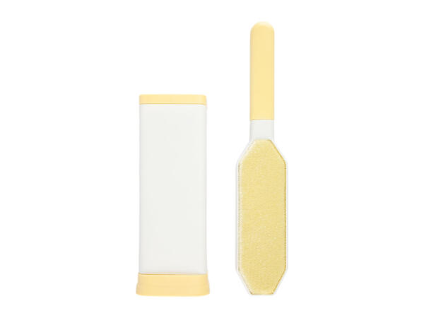 Aquapur Self Cleaning Garment Brush Set