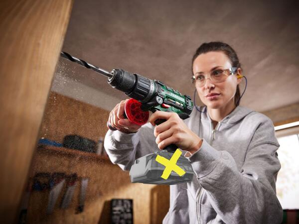 Cordless impact driver