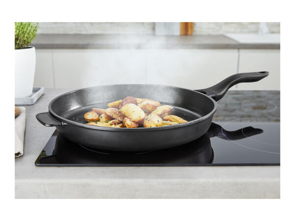 Ernesto Cast Aluminium Frying Pan - 32cm