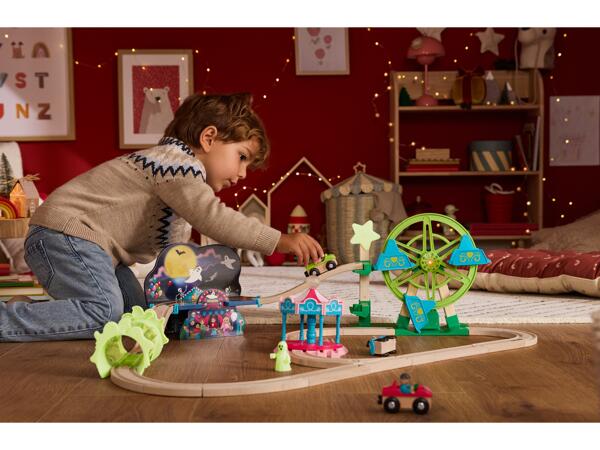 "Amusement Park" or "Construction" Site Train Set