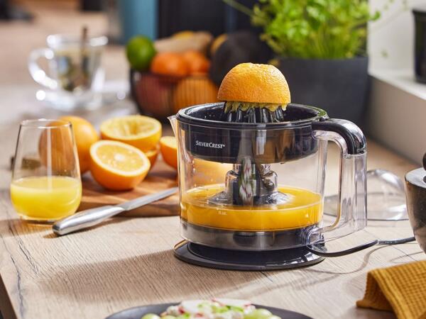 Citrus juicer