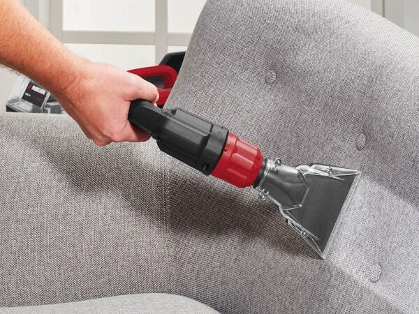 Carpet cleaner