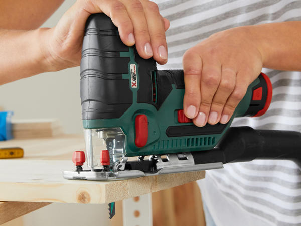 Cordless Jigsaw