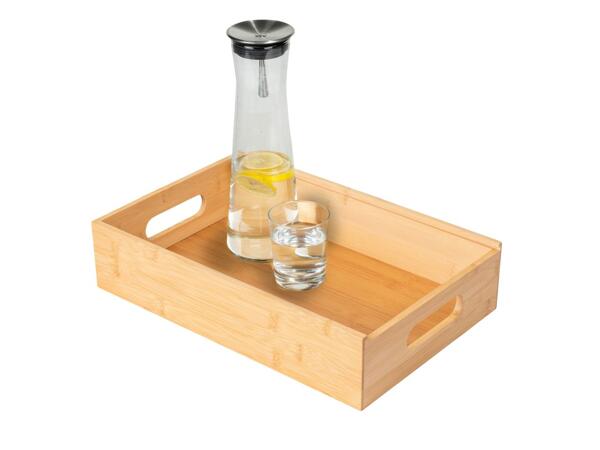 Snack bar with glass bowls