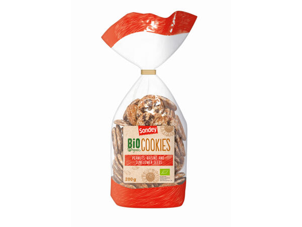 Crispy Biscuits with Nuts and Organic Cereals