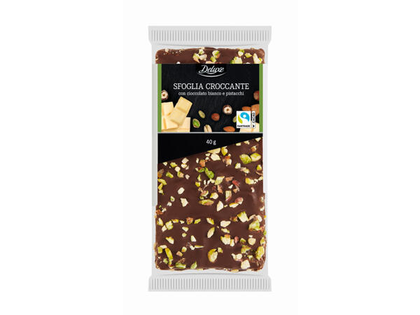 Thin crunchy bar with pistachio/hazelnut crumbs
