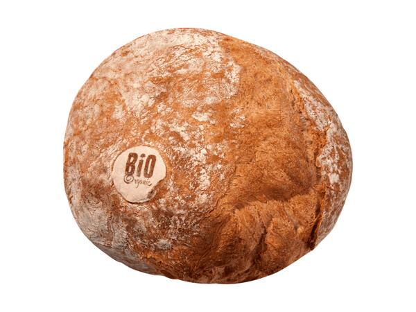 Pain blanc bio cuit au feu de bois