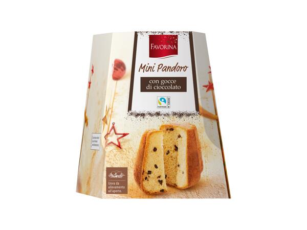 Mini pandoro with chocolate drops