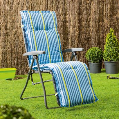 Relax-Stuhl mit Kissen