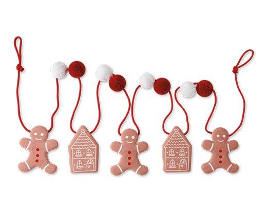 Merry Moments 
 Holiday Garland