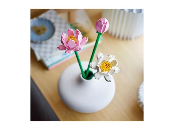 LEGO(R) Lotus Flowers - 220 Pieces