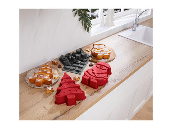 Ernesto Christmas Silicone Baking or Chocolate Mould