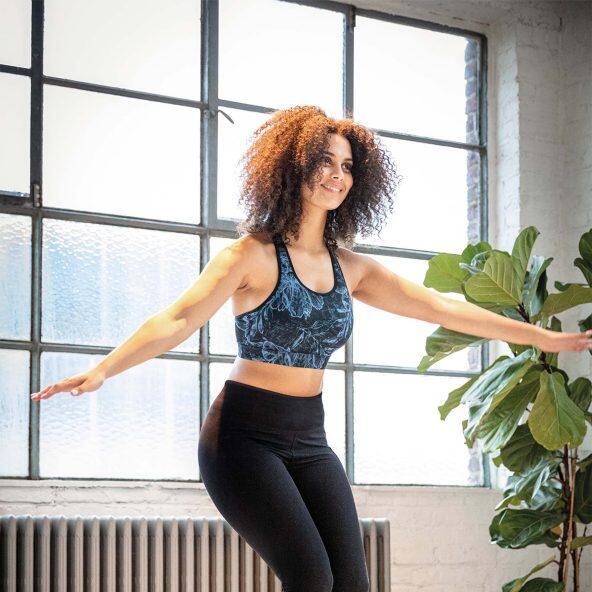 ACTIVE TOUCH(R) 				Soutien-gorge de sport