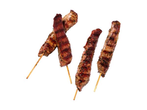 Brochettes de filet d'agneau marinées