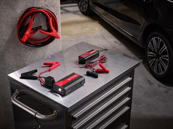 Car & Motorcycle Battery Charger