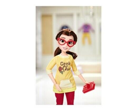 Disney 
 Premium Comfy Squad Doll