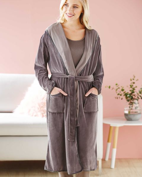 Avenue Ladies' Velvet Dressing Gown