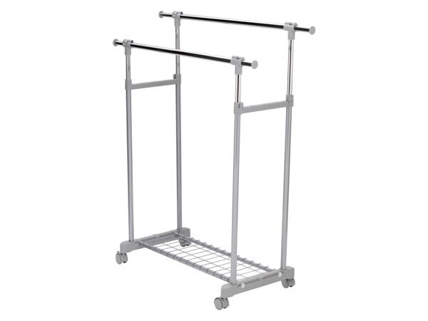 Clothes rail with swivel castors