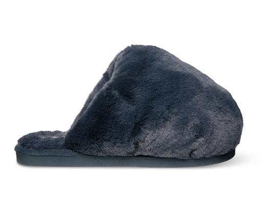 Serra Ladies Oversized Faux Fur Slippers