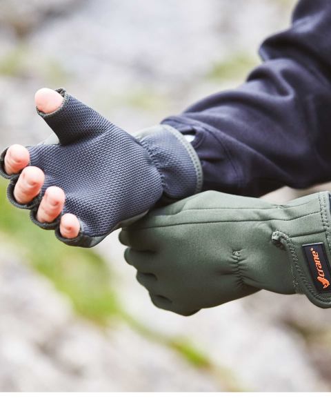 Crane Neoprene Fingerless Gloves