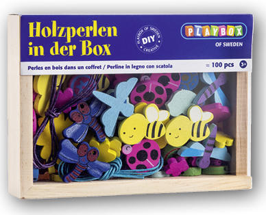 Lot de perles en bois dans une boîte
