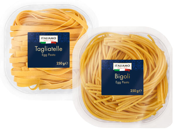 Frische Tagliatelle oder Bigoli