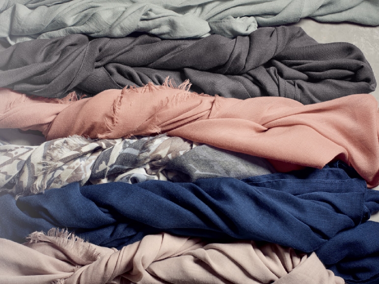 ESMARA(R) Ladies' Scarf 130 x 130cm