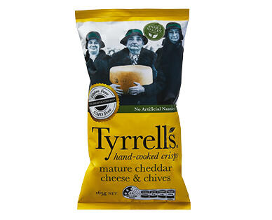 Tyrrell's Slow Cooked Cheddar Cheese & Chives Chips 165g
