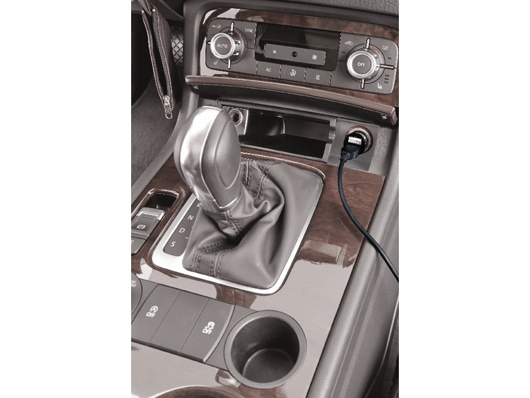 3-Way Car Splitter Adaptor With USB connector, Spiral Car Extension Cable, In-Car USB Charger 12/24V