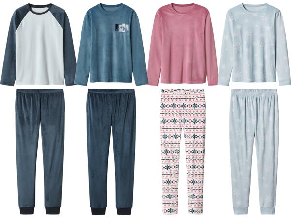 Plyschpyjamas