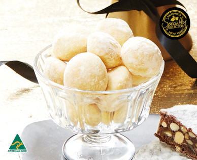 SPECIALLY SELECTED ALMOND BUTTER BALLS 120G