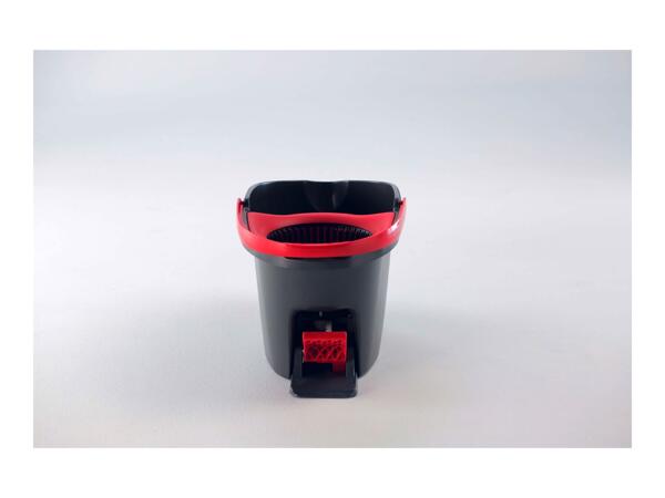 Vileda Easy Wring & Clean Mop and Bucket Set