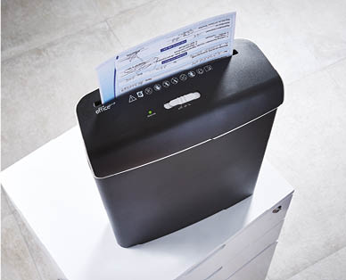 Strip Cut Paper Shredder