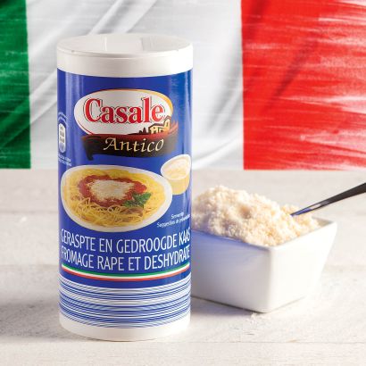 Geriebener italienischer Käse